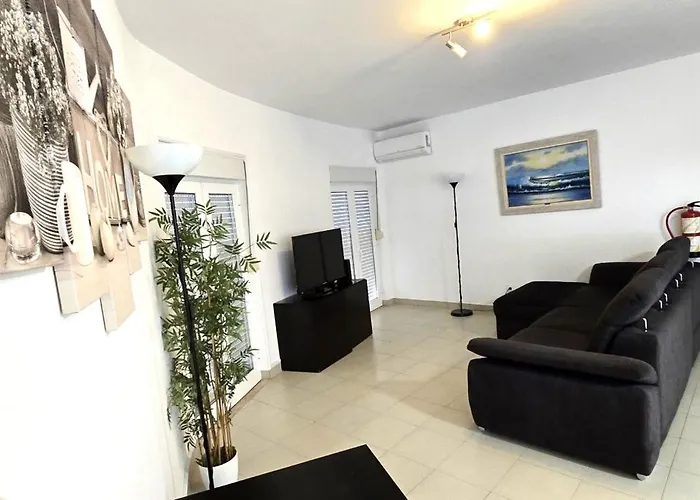 Historic Centre B - *