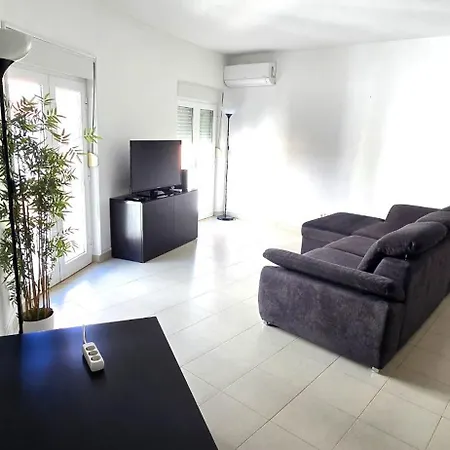 Historic Centre B - *